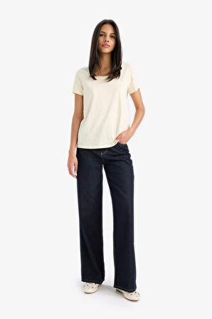 DeFacto Regular Fit Yuvarlak Yaka Basic Düz Kısa Kollu Tişört K1508AZ25SMYL504