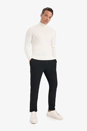 Slim Fit Dar Kesim Balıkçı Yaka Triko Kazak