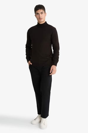 DeFacto Slim Fit Dar Kesim Balıkçı Yaka Basic Düz Triko Kazak R1127AZ25WNBN497