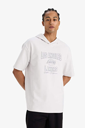 DeFactoFit NBA Los Angeles Lakers Boxy Fit Kapüşonlu Sırt Baskılı Kısa Kollu Tişört