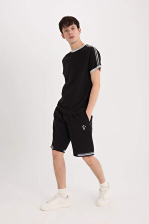 Regular Fit Baskılı Düz Paça Şort