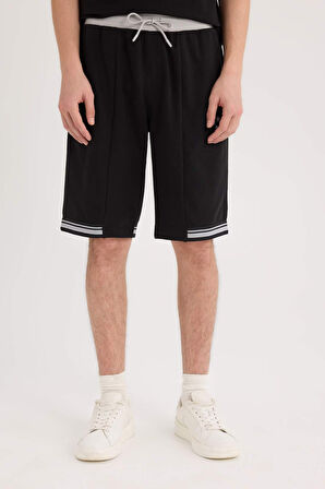 Regular Fit Baskılı Düz Paça Şort
