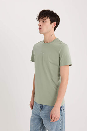 DeFacto %100 Pamuk Slim Fit Dar Kesim Bisiklet Yaka Baskılı Kısa Kollu Tişört D5566AX25SPGN1107