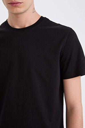 DeFacto %100 Pamuk Slim Fit Dar Kesim Bisiklet Yaka Baskılı Kısa Kollu Tişört D5566AX25SPBK81