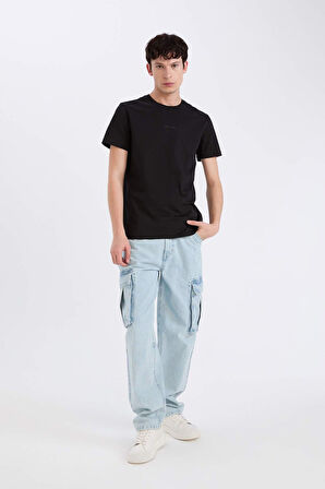 DeFacto %100 Pamuk Slim Fit Dar Kesim Bisiklet Yaka Baskılı Kısa Kollu Tişört D5566AX25SPBK81