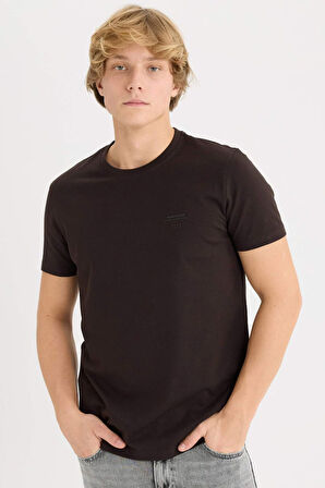 DeFacto %100 Pamuk Slim Fit Dar Kesim Bisiklet Yaka Baskılı Kısa Kollu Tişört D5567AX25SPBN337