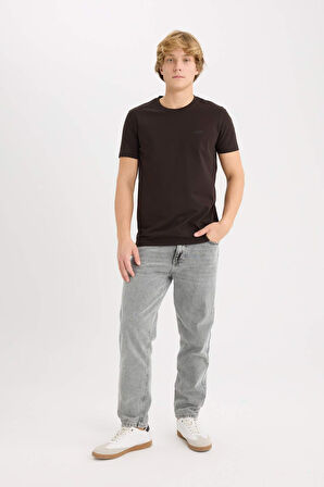 DeFacto %100 Pamuk Slim Fit Dar Kesim Bisiklet Yaka Baskılı Kısa Kollu Tişört D5567AX25SPBN337