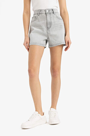Mom Fit Yüksek Bel Kısa Paça Jean Şort