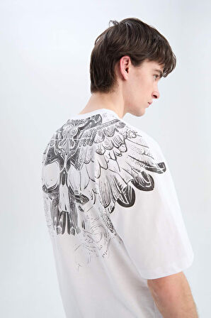 DeFacto %100 Pamuk Oversize Geniş Kalıp Bisiklet Yaka Sırt Baskılı Kısa Kollu Tişört D5600AX25SPWT34