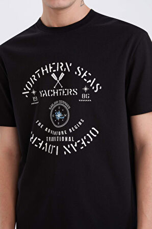 DeFacto %100 Pamuk Regular Fit Bisiklet Yaka Baskılı Kısa Kollu Tişört E1329AX25SPBK81