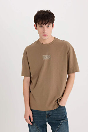 Oversize Geniş Kalıp Bisiklet Yaka Sırt Baskılı Kısa Kollu Tişört