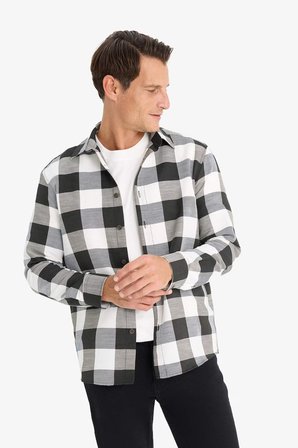 DeFacto Regular Fit Polo Yaka Pamuklu Kareli Uzun Kollu Gömlek D6145AX25SPBK81