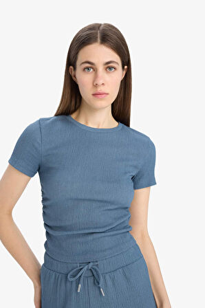 DeFacto Slim Fit Dar Kesim Bisiklet Yaka Bürümcük Kısa Kollu Tişört E0991AX25SPIN13