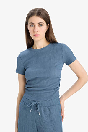 DeFacto Slim Fit Dar Kesim Bisiklet Yaka Bürümcük Kısa Kollu Tişört E0991AX25SPIN13