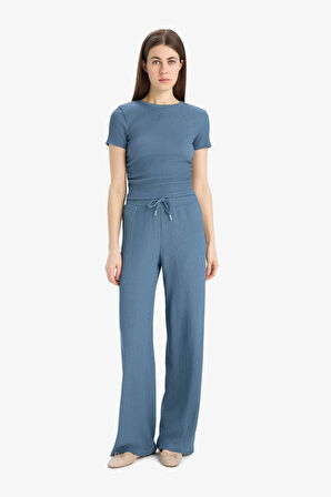 Slim Fit Dar Kesim Bisiklet Yaka Bürümcük Kısa Kollu Tişört