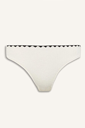 DeFacto Regular Fit Bürümcük Bikini Altı-Fall in Love E0309AX25SMWT16