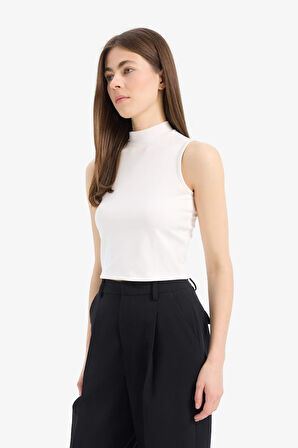 Slim Fit Dar Kesim Yarım Balıkçı Yaka Atlet