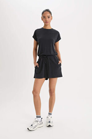 DeFactoFit Standart Fit Bisiklet Yaka Basic Düz Cepli Modal Sporcu Kısa Tulum E2935AX25SMBK81