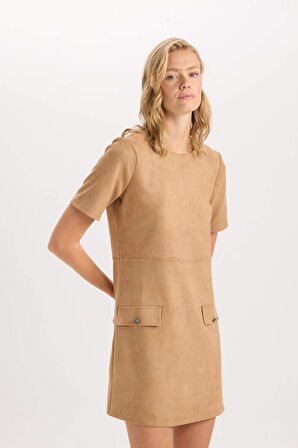 DeFacto Yuvarlak Yaka Skuba Dalgıç Kumaş Kısa Kollu Mini Elbise D8644AX24AUBN116