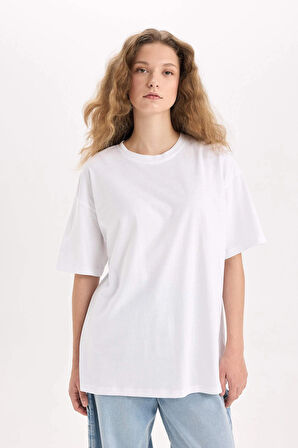Defacto V4136 Beyaz Oversize Geniş Kalıp Basic Düz Bisiklet Yaka Kısa Kollu Beyaz Tişört