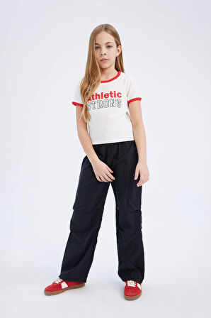 DeFacto Kız Çocuk Slim Fit Dar Kesim Bisiklet Yaka Baskılı Fitilli Kaşkorse Kısa Kollu Tişört D8542A825SMER85