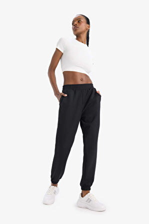 DeFactoFit Sporcu Jogger Eşofman Altı Standart Fit Modal Çift Cepli Basic Düz B1794AX25SPBK81