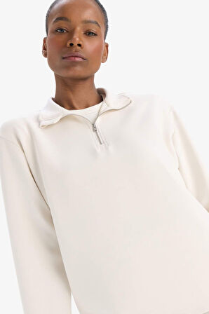 DeFactoFit Oversize Geniş Kalıp Yarım Fermuarlı Dik Yaka Modal Sporcu Sweatshirt D7126AX25SPER218