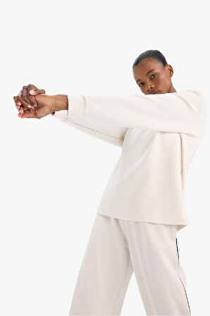 DeFactoFit Oversize Geniş Kalıp Yarım Fermuarlı Dik Yaka Modal Sporcu Sweatshirt D7126AX25SPER218