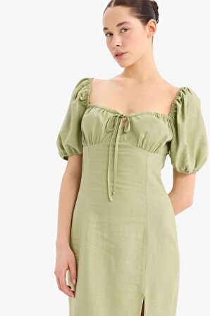 Kalp Yaka Yırtmaçlı Keten Karışımlı Kısa Kollu Midi Elbise