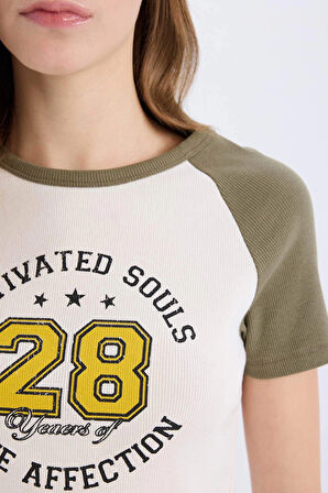 Defacto E0678 Haki Coool Fitted Bisiklet Yaka Baskılı Fitilli Kaşkorse Kısa Kollu Tişört