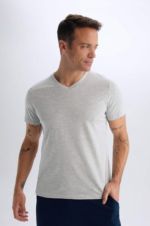 DeFacto NEW REGULAR FIT Esnek Kumaş Basic Tişört D7938AX25SPGR210