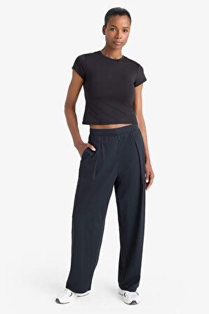 DeFactoFit Straight Fit Geniş Paça Standart Boy Sporcu Pantolon