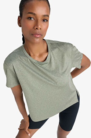 DeFactoFit Bisiklet Yaka Sporcu Kısa Kollu Tişört E2540AX25SMKH512