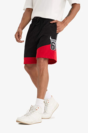 DeFactoFit NBA Chicago Bulls Standart Fit Düz Paça Şort B9894AX25SPBK81