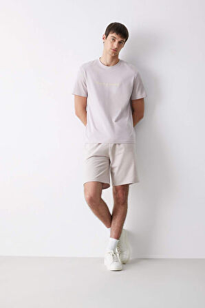 Beli Bağcıklı Dar Paça Şort