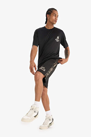 DeFactoFit NBA Chicago Bulls Standart Fit Kısa Paça Şort E0365AX25SPBK81