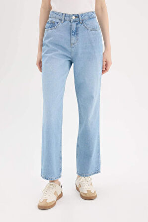 Straight Fit Yüksek Bel Bilek Boy Jean Yıkamalı Pantolon