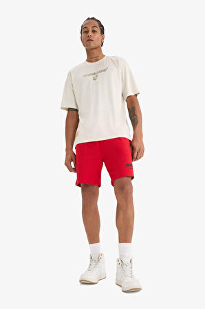 DeFactoFit NBA Miami Heat Boxy Fit Bisiklet Yaka Sırt Baskılı Kısa Kollu Tişört E0359AX25SPBG662