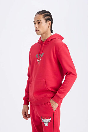DeFactoFit NBA Chicago Bulls Standart Fit Kapüşonlu Sırt Baskılı Kalın Sweatshirt B3884AX25SPBR244