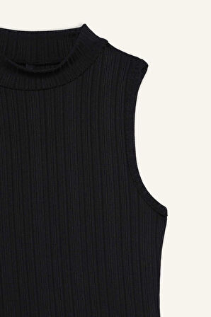 Slim Fit Dar Kesim Yarım Balıkçı Yaka Fitilli Kaşkorse Atlet