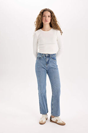 Straight Fit Yüksek Bel Bilek Boy Jean Yıkamalı Pantolon