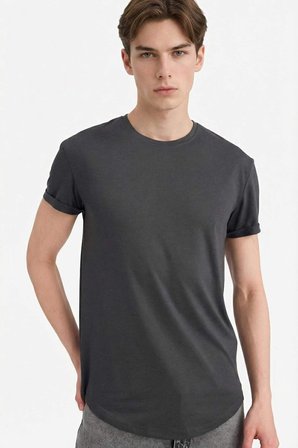 DeFacto Long Muscle Fit Bisiklet Yaka Basic Kısa Kollu Tişört N2104AZ25SPAR110