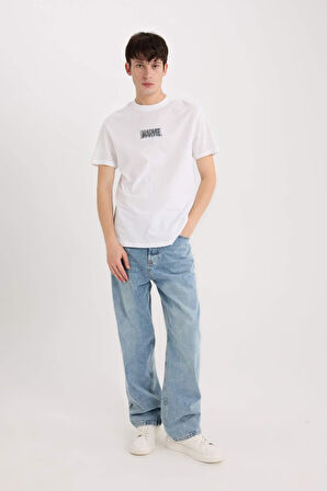 DeFacto %100 Pamuk Marvel Logo Only Regular Fit Bisiklet Yaka Kısa Kollu Tişört D6785AX25SPWT34