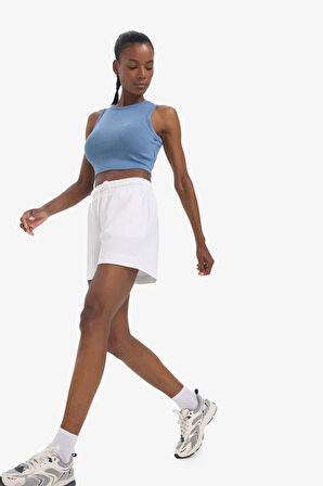 DeFactoFit Standart Fit Sporcu Kısa Paça Basic Düz Şort Z6696AZ25SMWT80