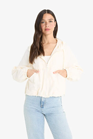 Regular Fit Kapüşonlu Fermuarlı Crop Yağmurluk 