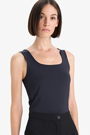 Slim Fit Dar Kesim Basic Düz Kare Yaka Atlet