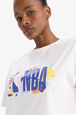 DeFactoFit NBA Wordmark Oversize Geniş Kalıp Bisiklet Yaka Kısa Kollu Tişört A1328AX25SMER105