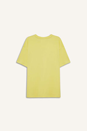 DeFactoFit NBA Los Angeles Lakers Oversize Geniş Kalıp Bisiklet Yaka Kısa Kollu Tişört Y1562AZ25SMYL287