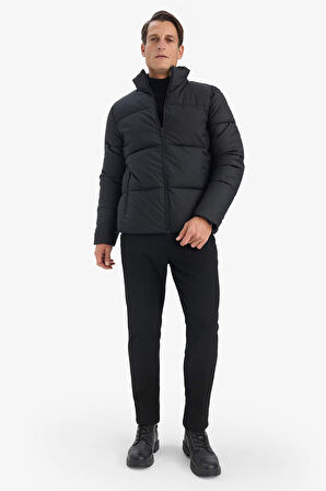 Slim Fit Dar Kesim Dik Yaka Astarlı Fermuarlı Su Geçirmez Mont