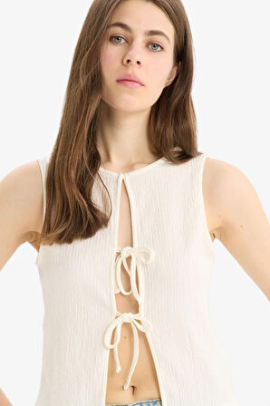 DeFacto Regular Fit Bisiklet Yaka Bağcıklı Bürümcük Atlet E8478AX25SPER105